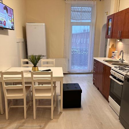 Apartamenty Ktw Central Station カトヴィツェ エクステリア 写真