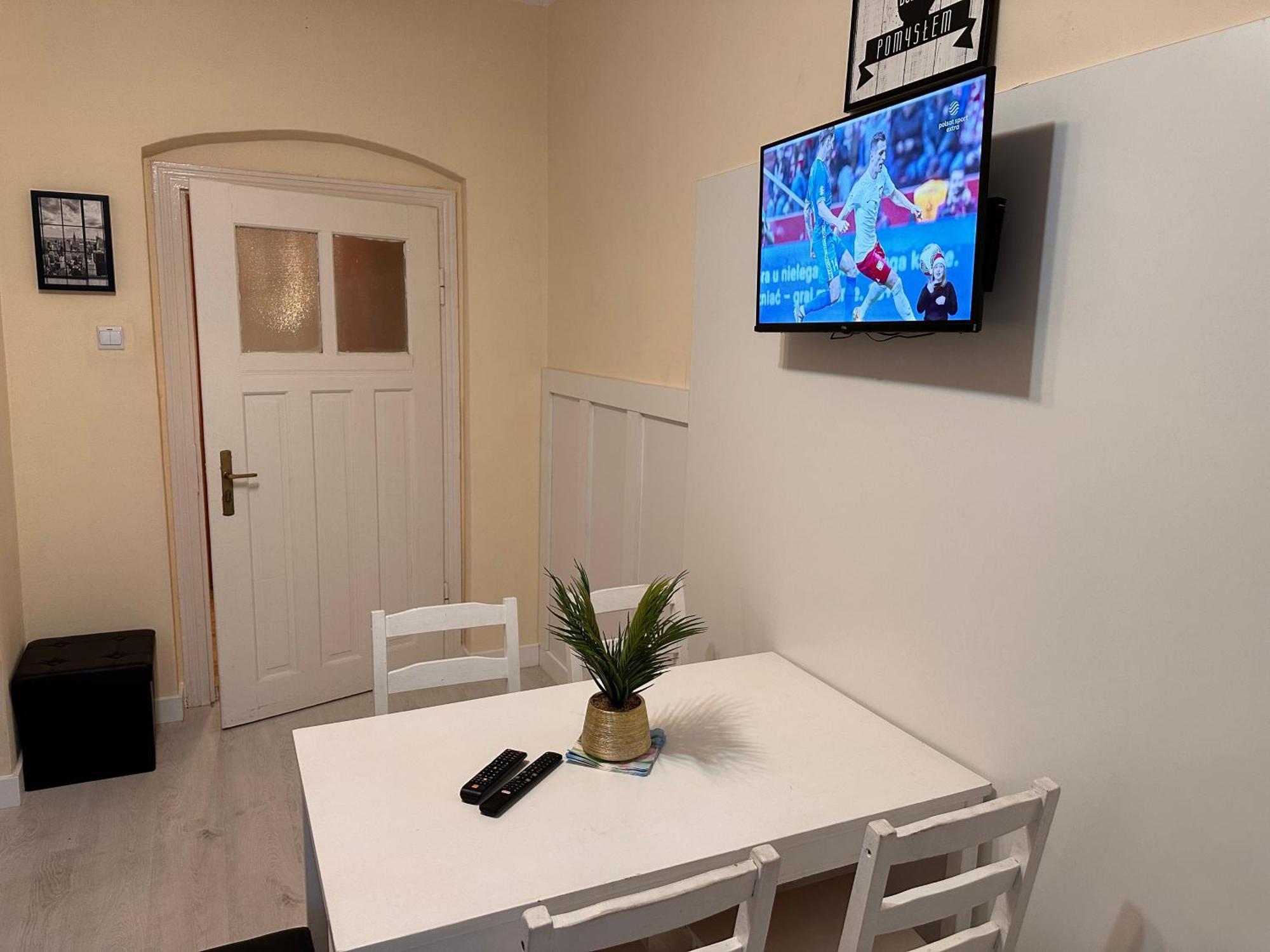 Apartamenty Ktw Central Station カトヴィツェ エクステリア 写真