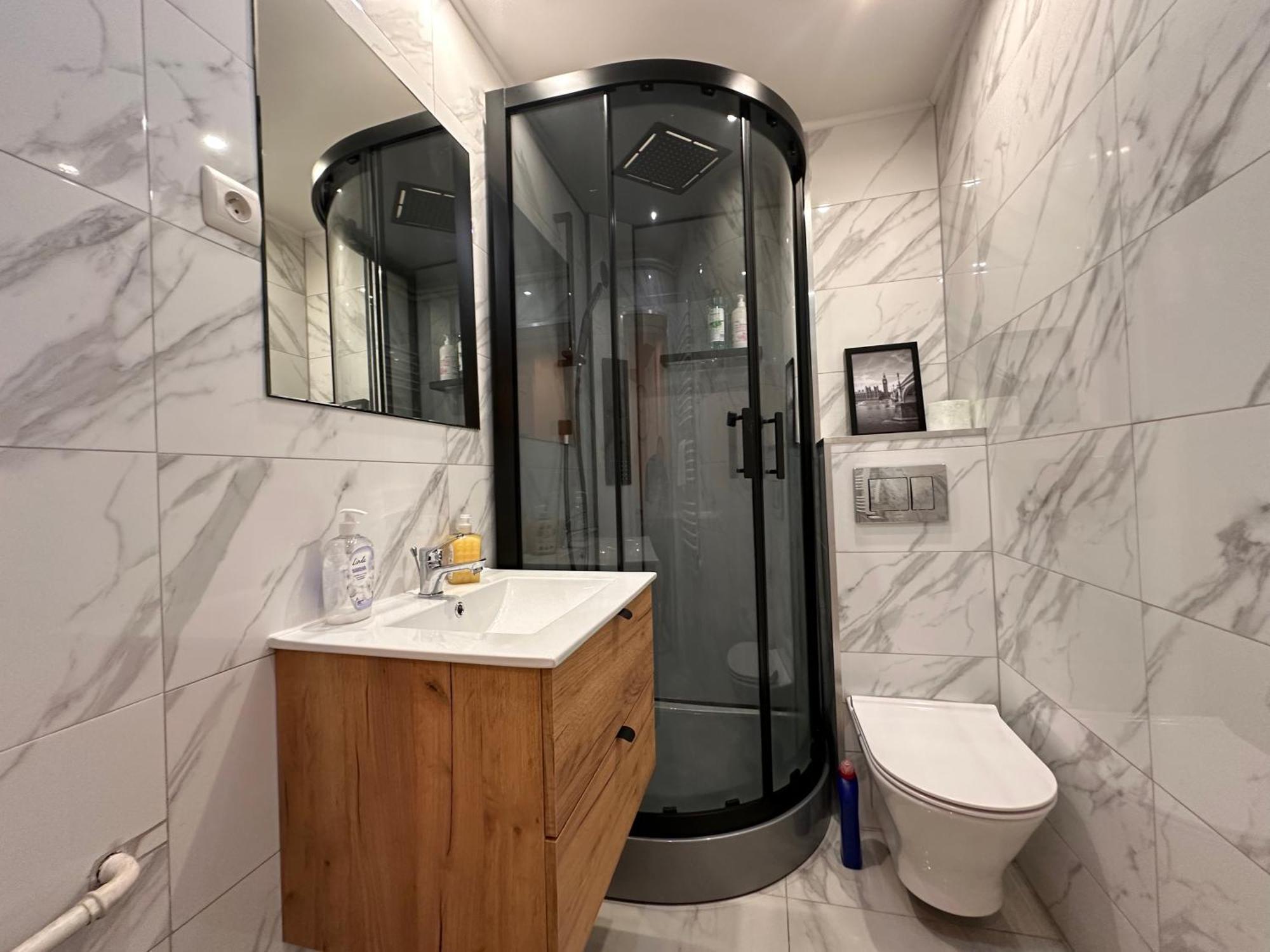 Apartamenty Ktw Central Station カトヴィツェ エクステリア 写真