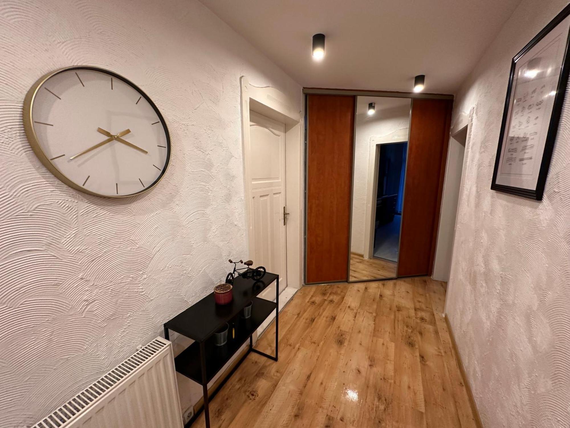 Apartamenty Ktw Central Station カトヴィツェ エクステリア 写真