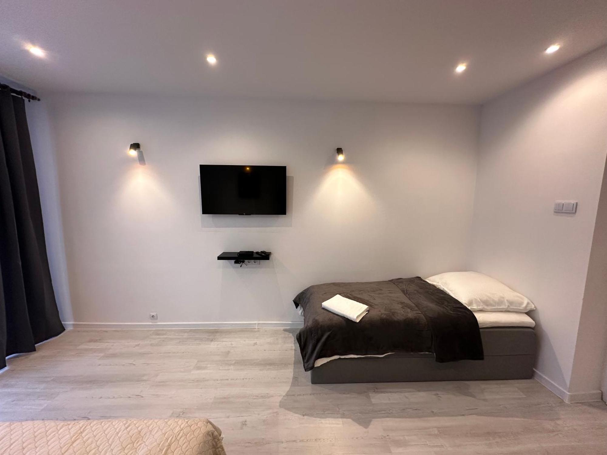 Apartamenty Ktw Central Station カトヴィツェ エクステリア 写真
